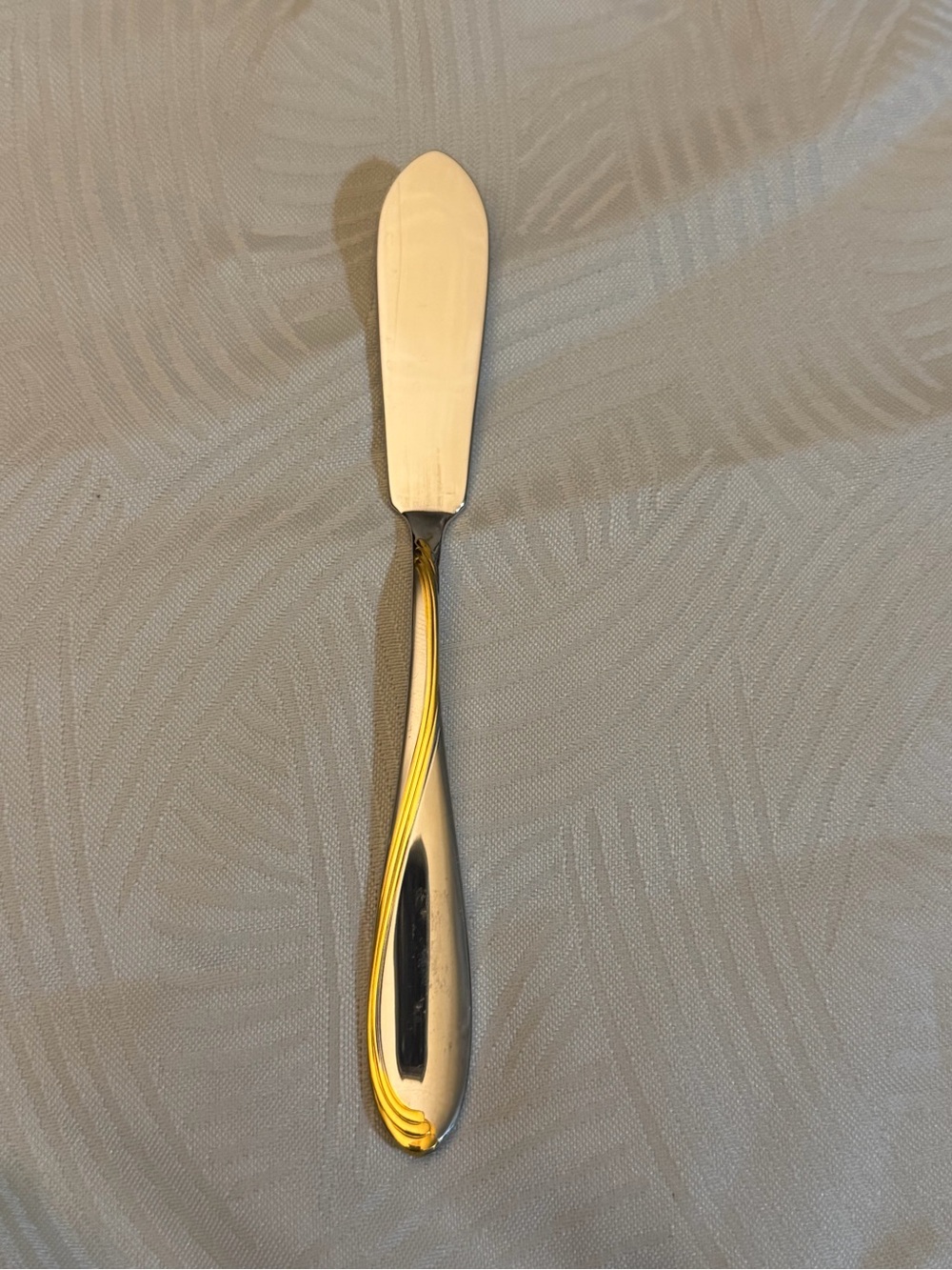 Oneida Stainless Steel Butter Knife Glossy Solid Handle Silver Reusable